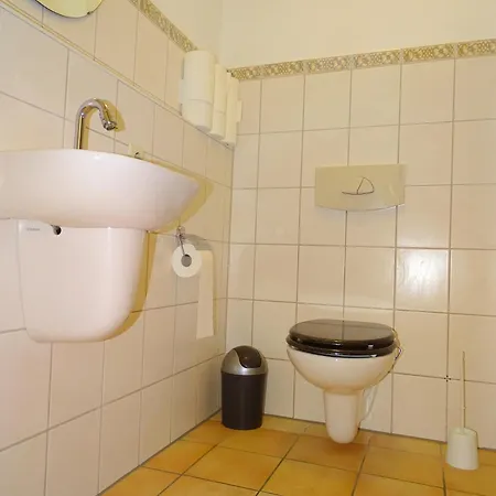 Schoene Bis 6 Personen - Zentral - Wlan - Kueche - Tv Apartament